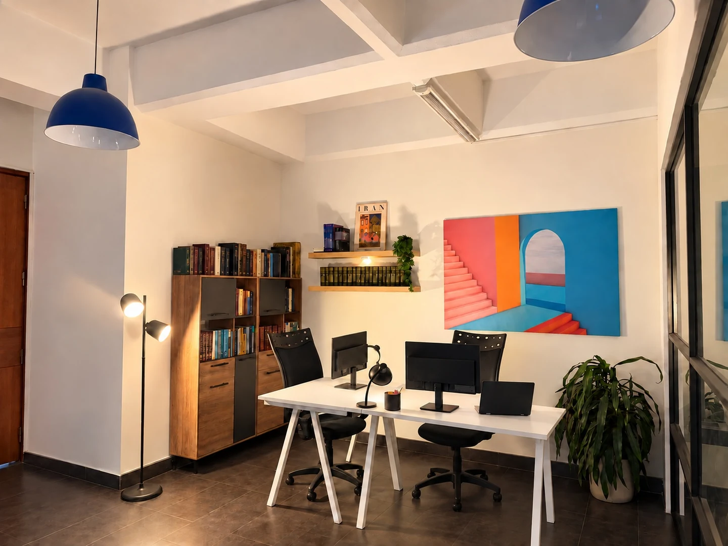 Library and workstations at Marín Ortega